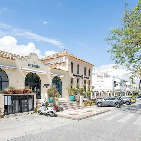 Great 3 Bedroom With Terrace In Golden Mile