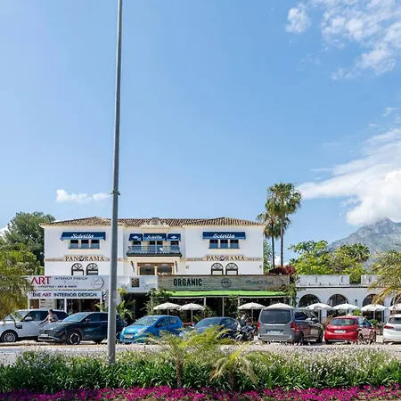 Great 3 Bedroom With Terrace In Golden Mile * Marbella