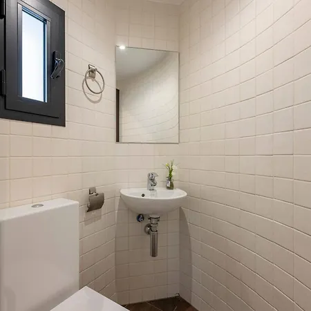 Great 3 Bedroom With Terrace In Golden Mile