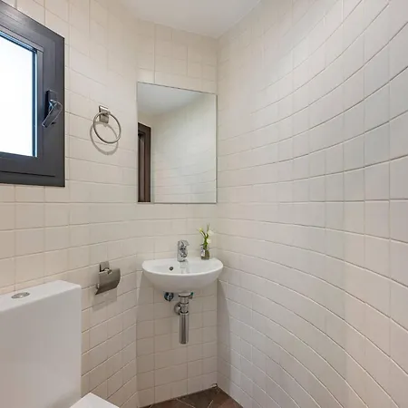 Great 3 Bedroom With Terrace In Golden Mile Lägenhet *