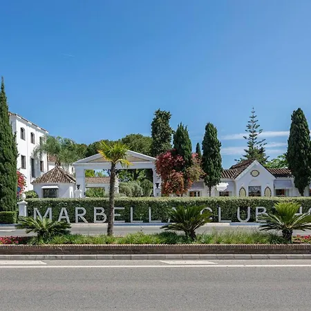 Great 3 Bedroom With Terrace In Golden Mile Apartament Marbella