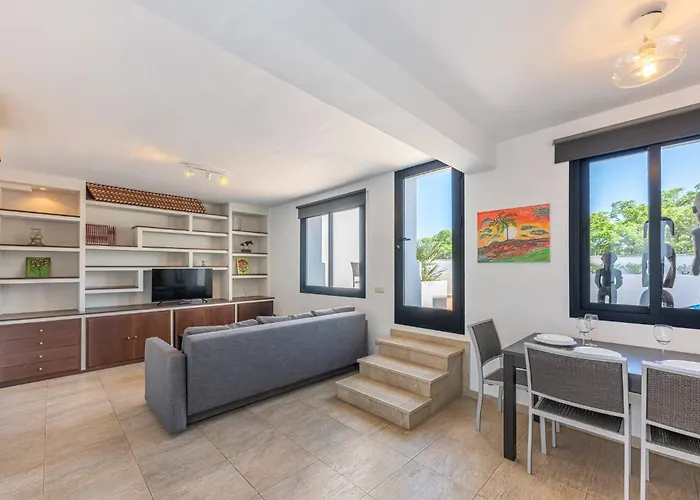 Great 3 Bedroom With Terrace In Golden Mile