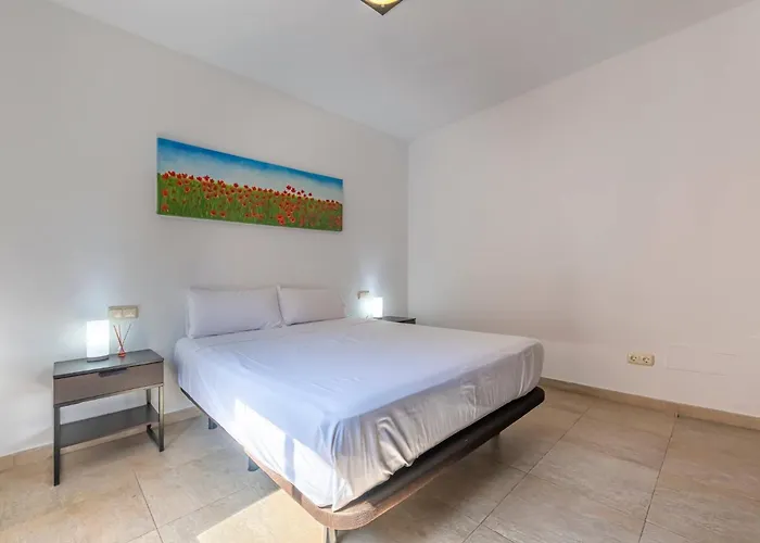 Apartment Great 3 Bedroom With Terrace In Golden Mile Marbella