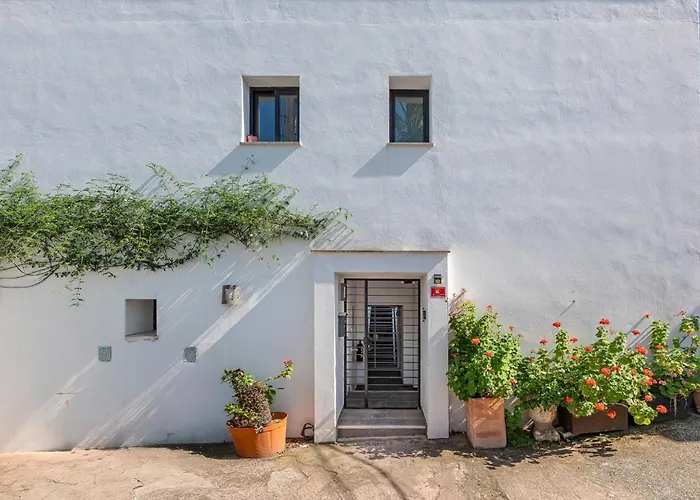 Great 3 Bedroom With Terrace In Golden Mile