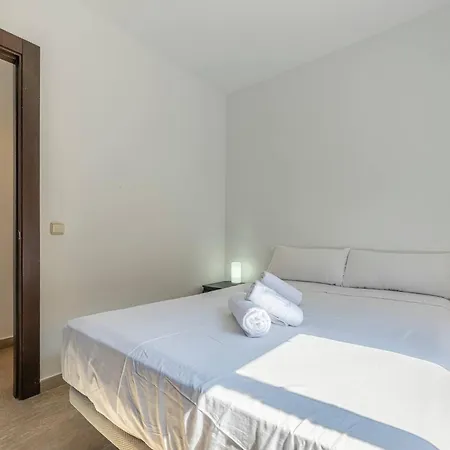 Great 3 Bedroom With Terrace In Golden Mile